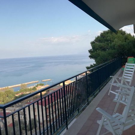 Casa Vacanze La Petrusella Trabia Exteriör bild