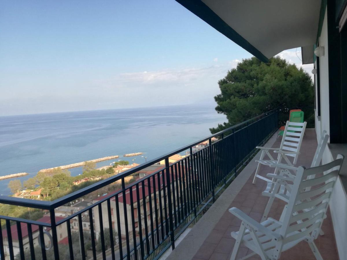 Casa Vacanze La Petrusella Trabia Exteriör bild