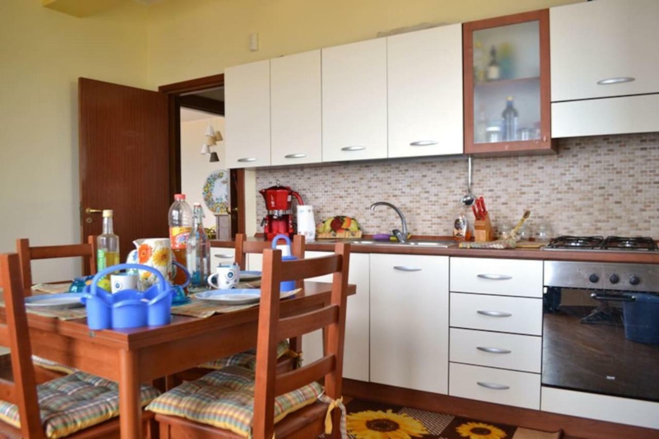 Casa Vacanze La Petrusella Trabia Exteriör bild
