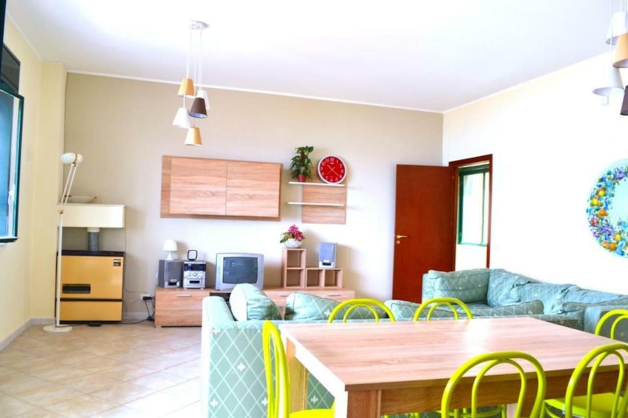 Casa Vacanze La Petrusella Trabia Exteriör bild