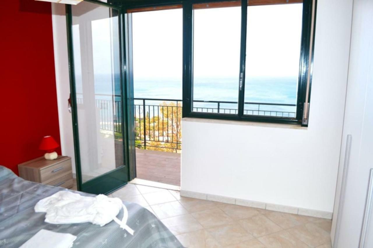Casa Vacanze La Petrusella Trabia Exteriör bild